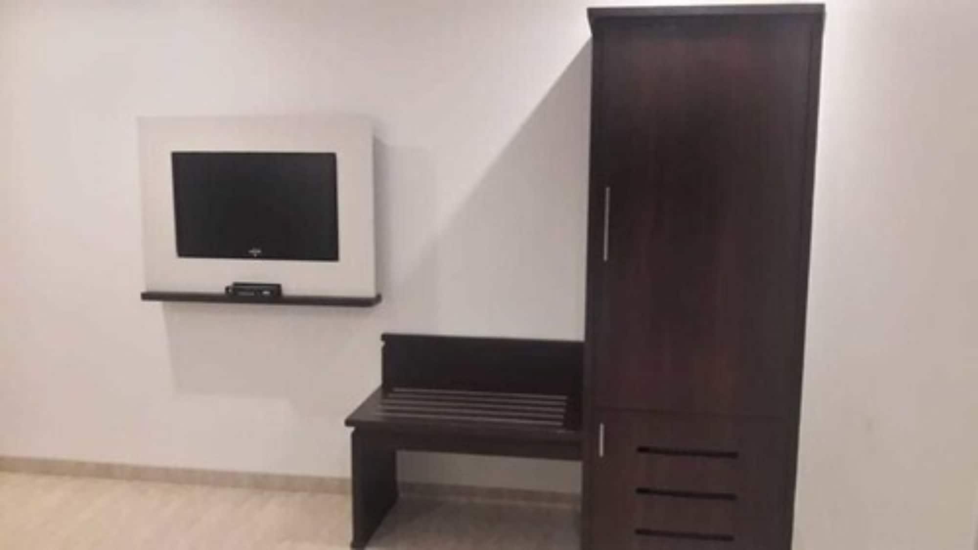 Hotel Le Grande - Mumbai International Airport Екстер'єр фото