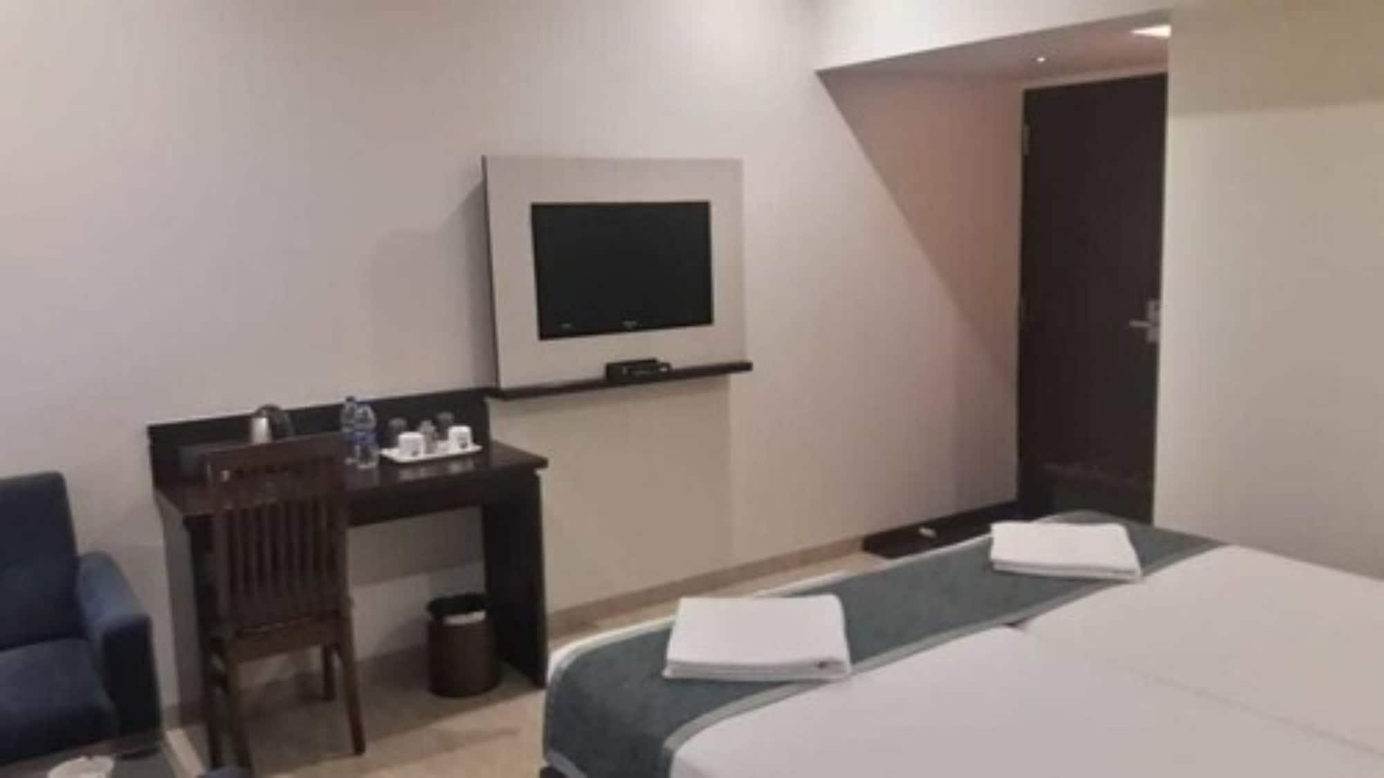 Hotel Le Grande - Mumbai International Airport Екстер'єр фото