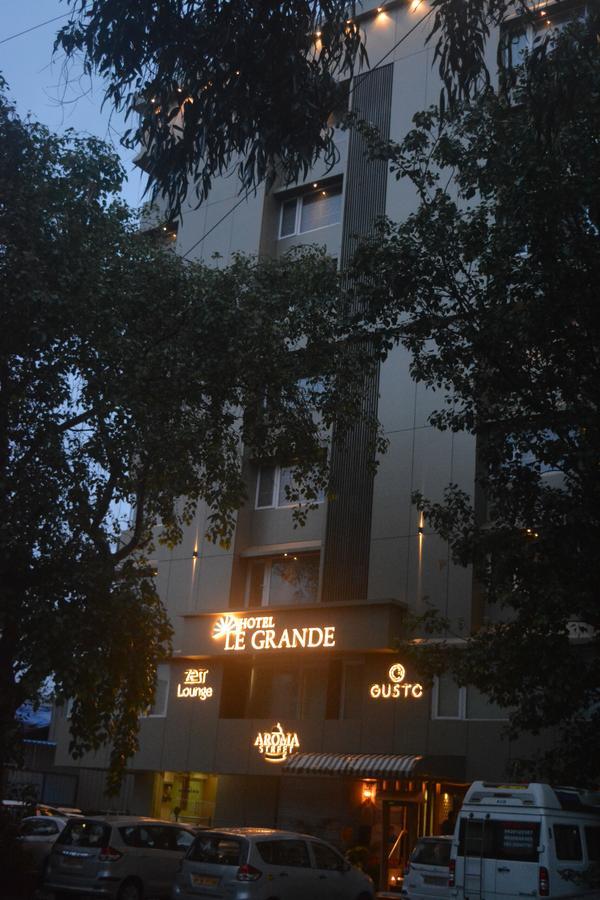 Hotel Le Grande - Mumbai International Airport Екстер'єр фото